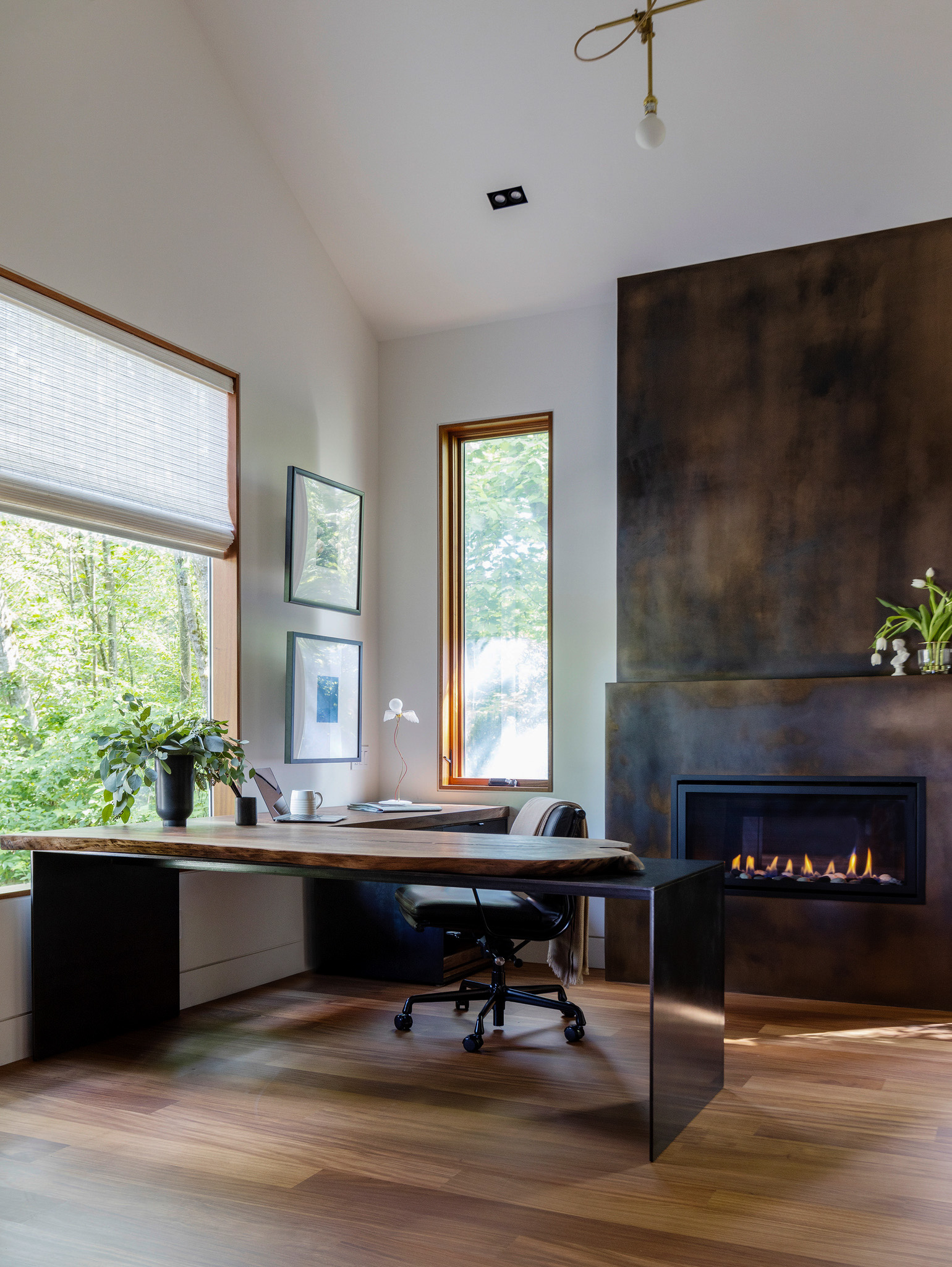 Bronze Liquid Metal Home Office